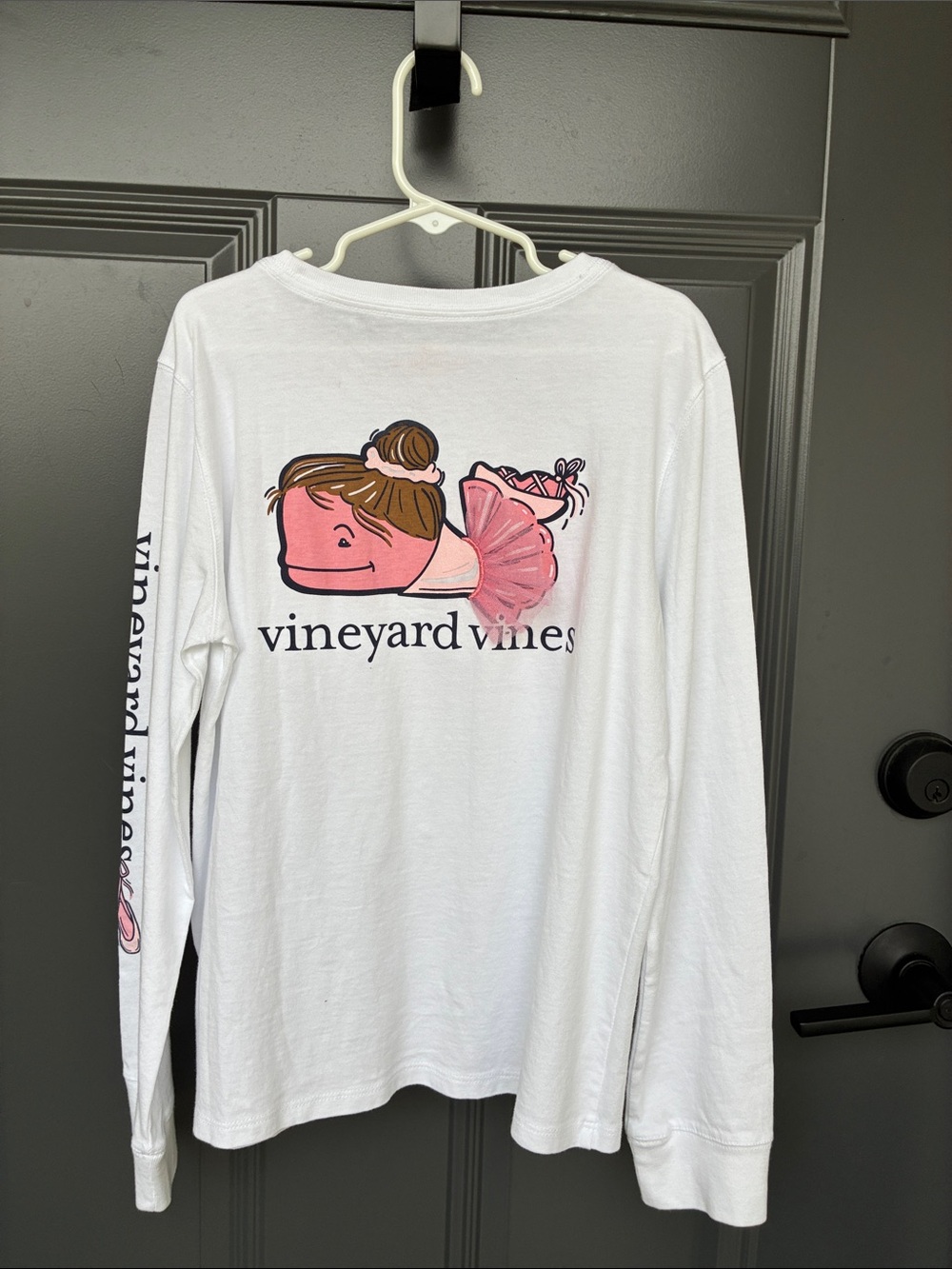NWOT Vineyard Vines White Tee with Pink Ballerina Whale Graphic